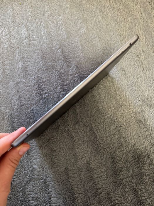 iPad Air -64 Gb.