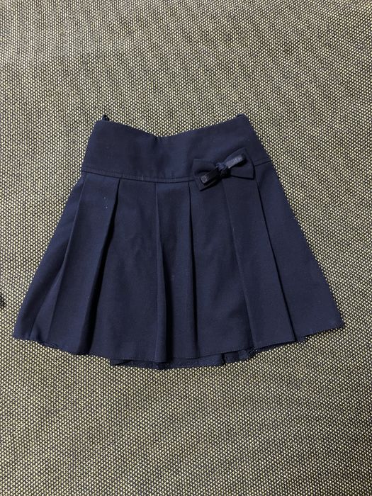 Шкільна форма доя дівчинки