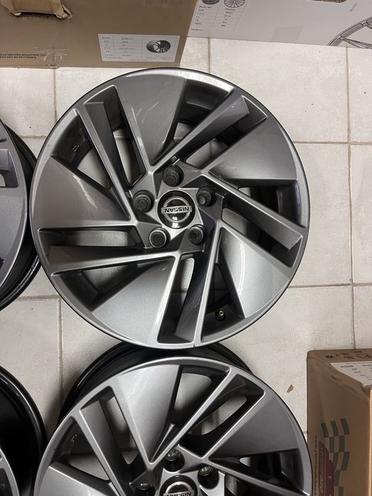 Jantes 17” 5x114.3 Originais Nissan Compativeis Renault Dacia