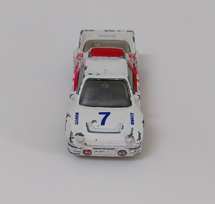Miniatura Matchbox Ford Rs200