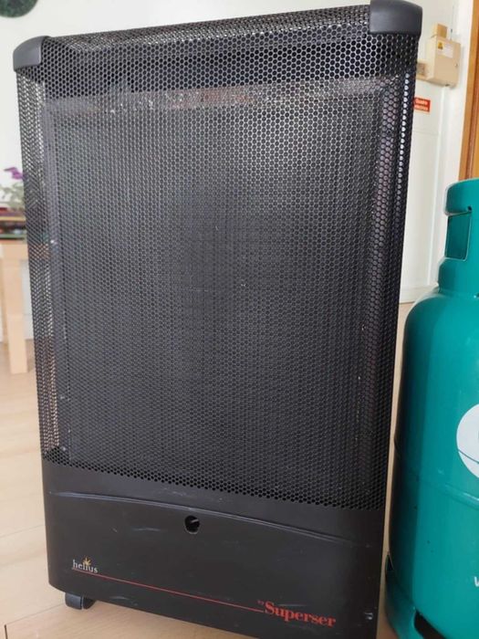 aquecedor a gás + duas botijas de gás