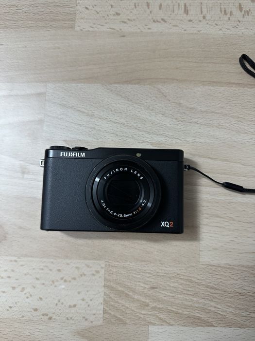 Fujifilm XQ2 - Câmara compacta