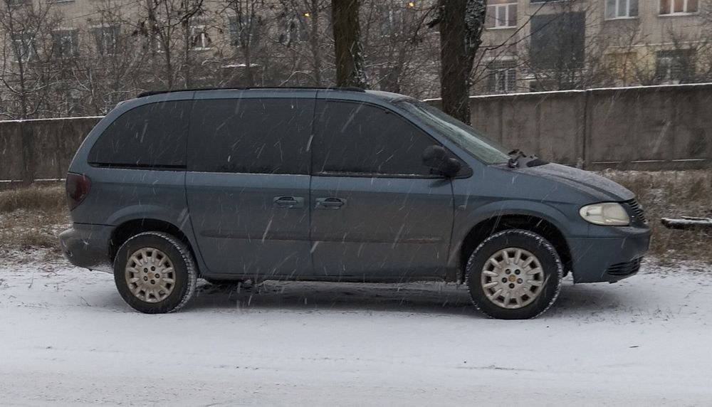 Продам Крайслер Вояджер