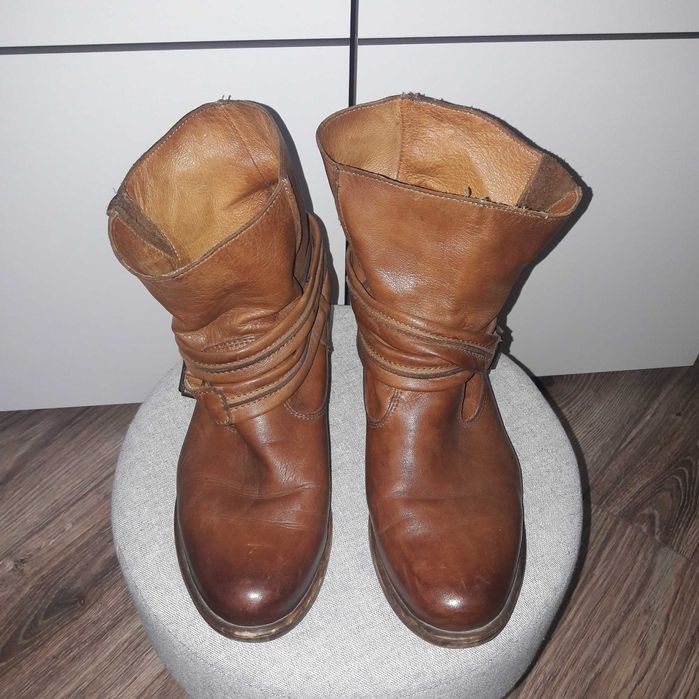 Kozaki damskie WOJAS rozm. 38 skórzane