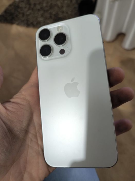 iPhone 15 Pro Max Branco 256GB