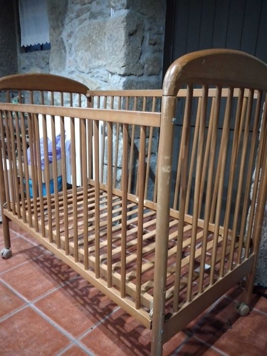 Cama criança e bebé