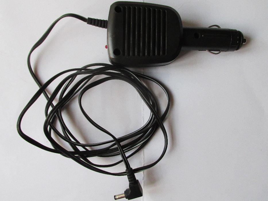 Carregador de telemóvel auto