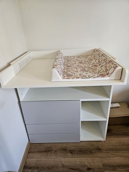 Komoda Smastad Ikea z przewijakiem