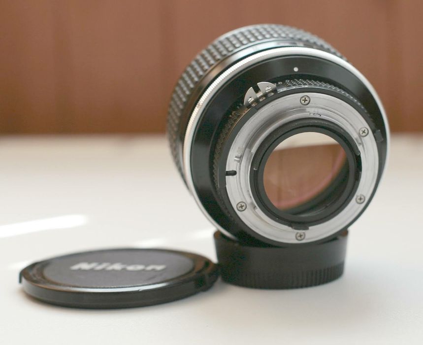 Nikkor 85 мм 1:1,4 Ai-s