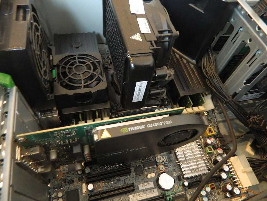 HP Z420 WorkStation Xeon E5-1620 pamięć 12GB DDR3 1TB Quadro