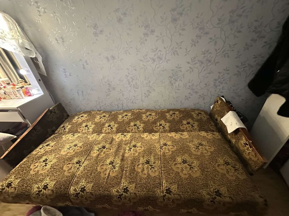 Продам диван б/у