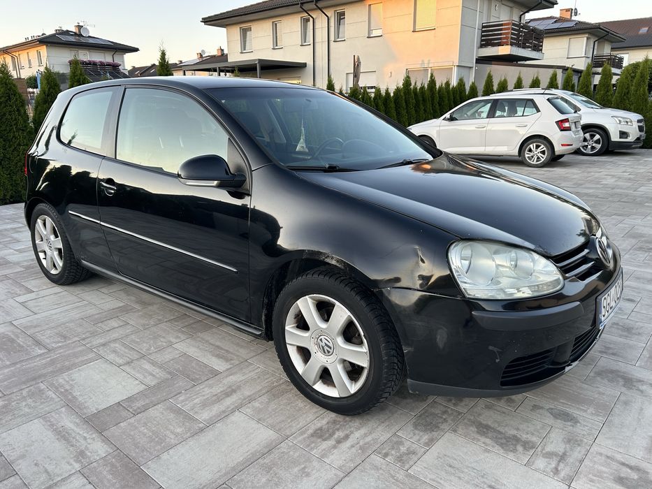 Volkswagen golf 5 doinwestowany