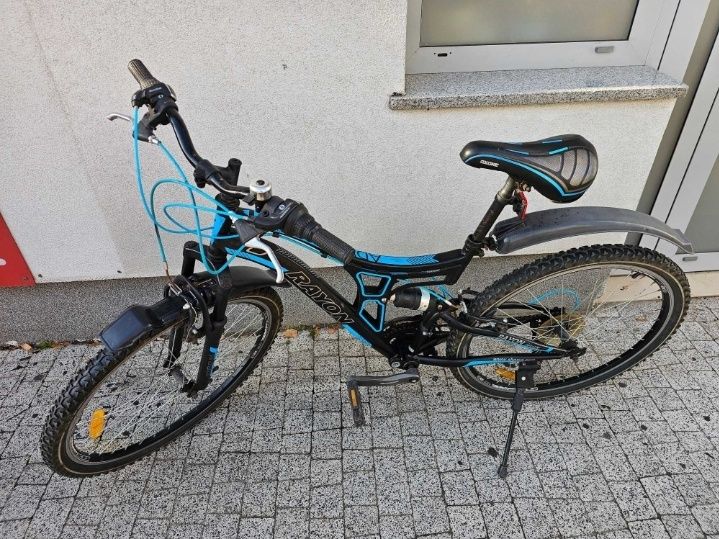 Sprzedam rower górski, stan bardzo dobry, 2 nowe opony, cena 400 zł, r