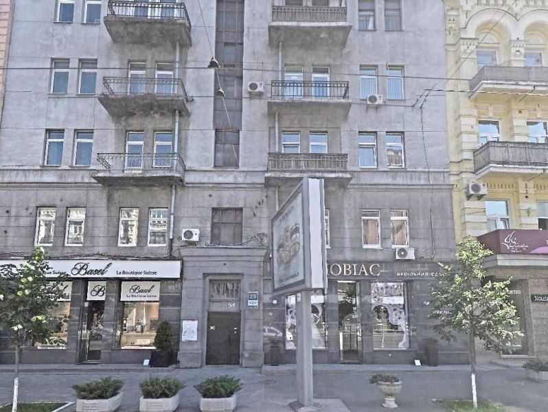 Офіси 21м2 і 32м2 в самому центрі, вул Саксаганского, 5 хвилин від трьох Метро. Під бʼюті і офісну діяльність