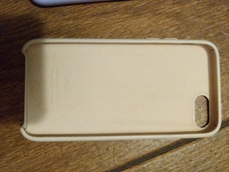 Продам бампер на іPhone 7.