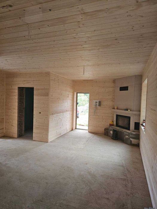 Карпати БУДИНОК з частковим ремонтом та комунікаціями в с. Микуличин