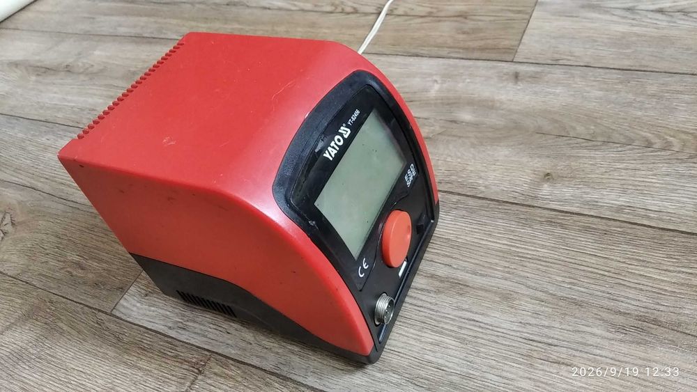 Паяльна станція YATO YT-82456 ( 75 W , 200 - 480 °C ). Без паяльника.