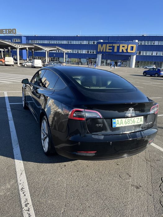 Tesla model 3 long range