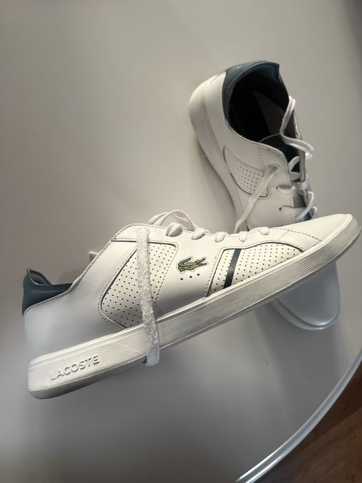 Lacoste 47 byty biale stan bdb