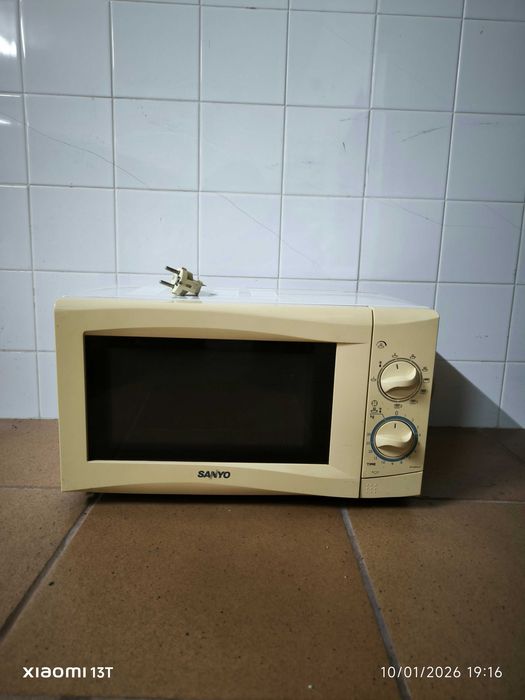 Micriondas Sanyo 700W
