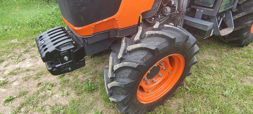 Ciągnik sadowniczy Kubota M8540 Narrow