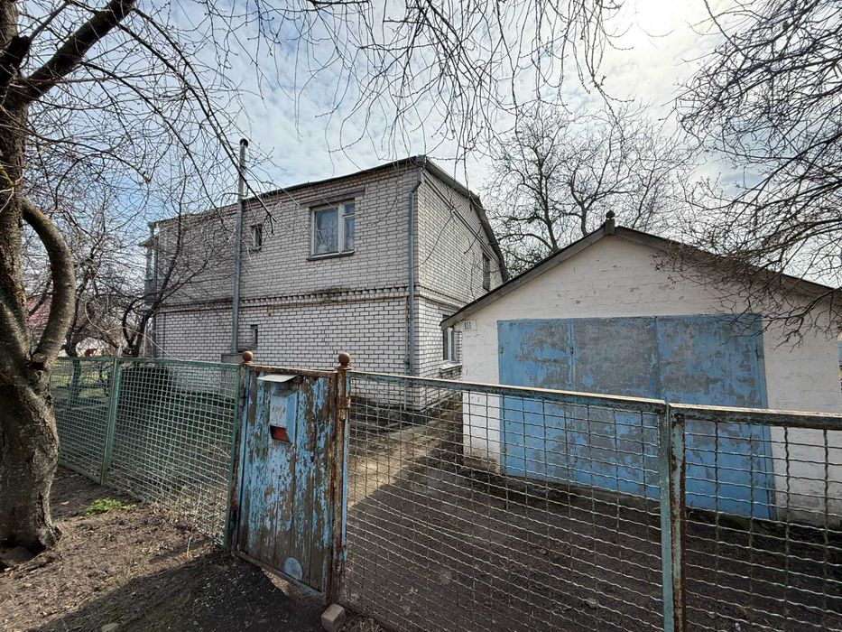 Продаж 6 кім цегляного будинку в м. Яготин 175 м2