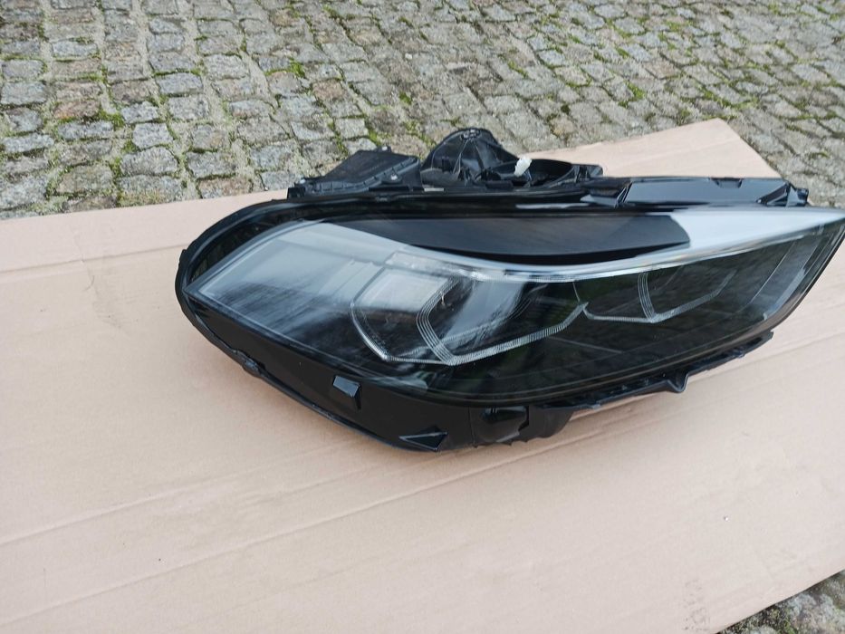 Lampa FULL Led Prawa Prawy BMW F40 CZARNA Shadow Line