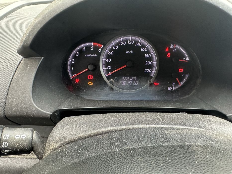 Mazda 5 diesle , uszkodzona