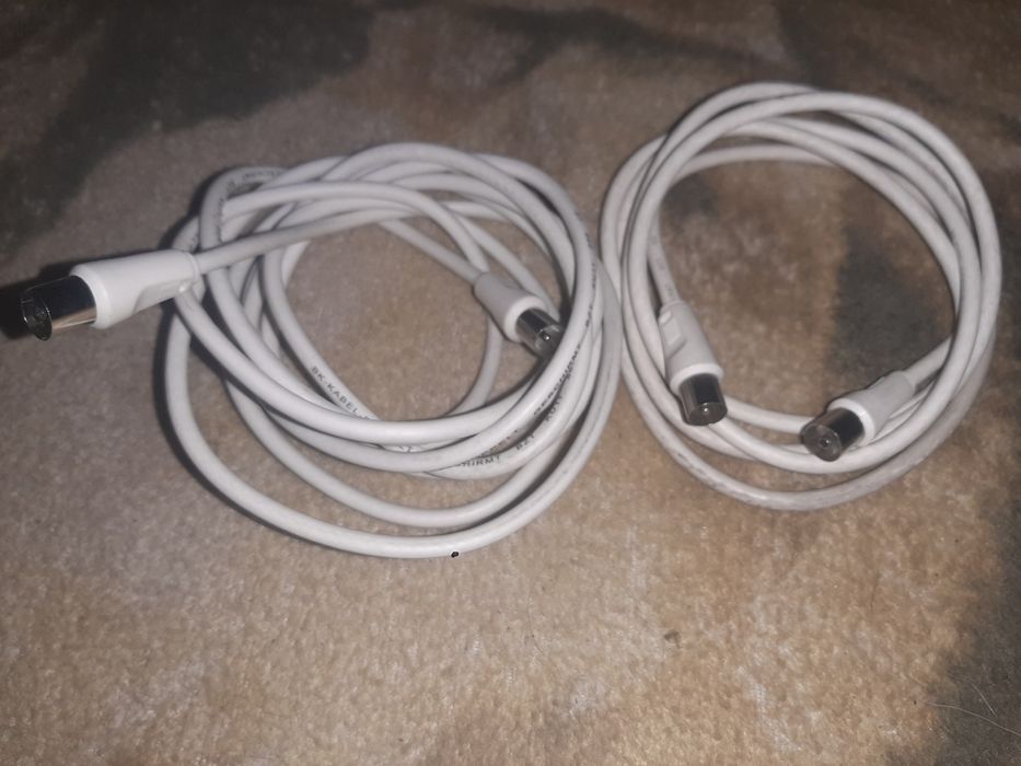 Dwa kable antenowe jeden 2m a drugi 3m