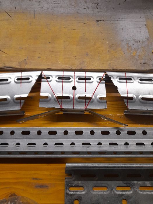 Faço médios e pequenos arranjos  em habitação