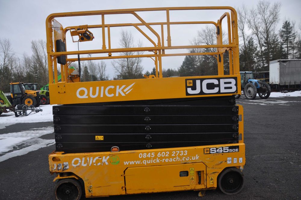 Zwyżka podest ruchomy nożycowy  JCB S4550E  Genie JLG Haulotte 16 m