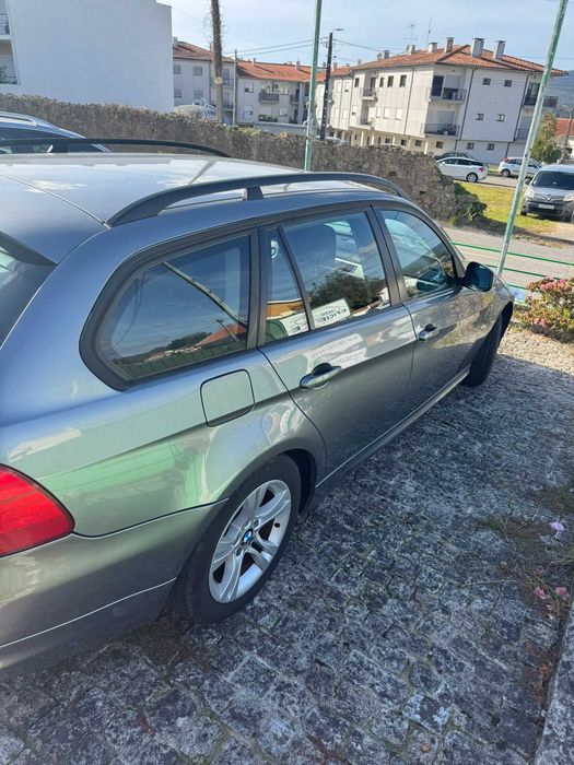 BMW Series 3 sedan — photo 4