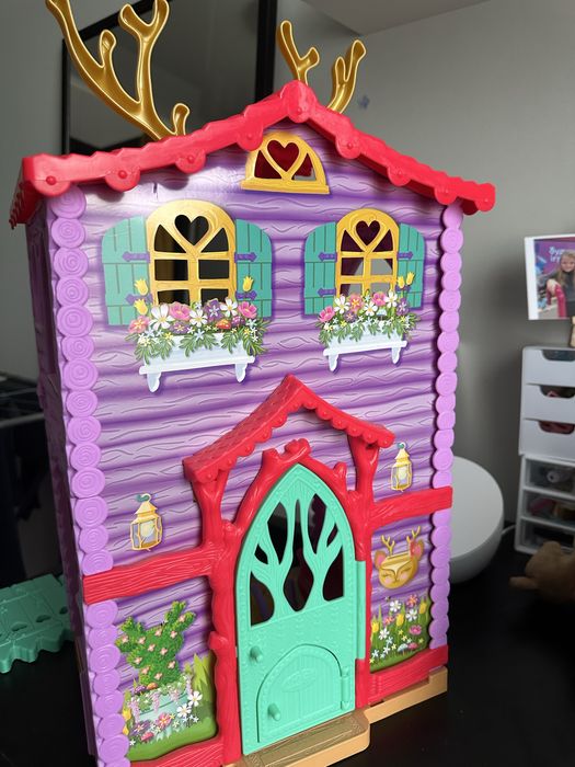 ігровий набір Enchantimals Лісовий будиночок Олениці Деніси