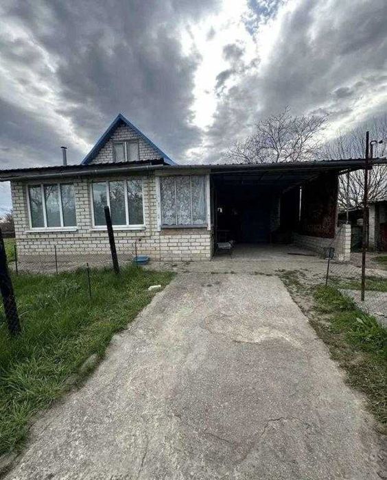У продажу просторий будинок