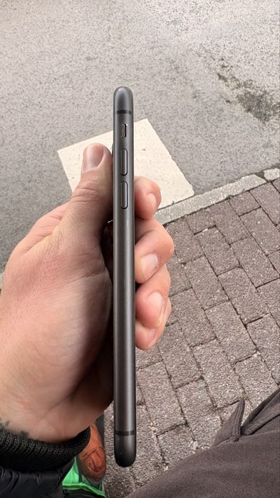 IPHONE 11 64gb 78% de bateria