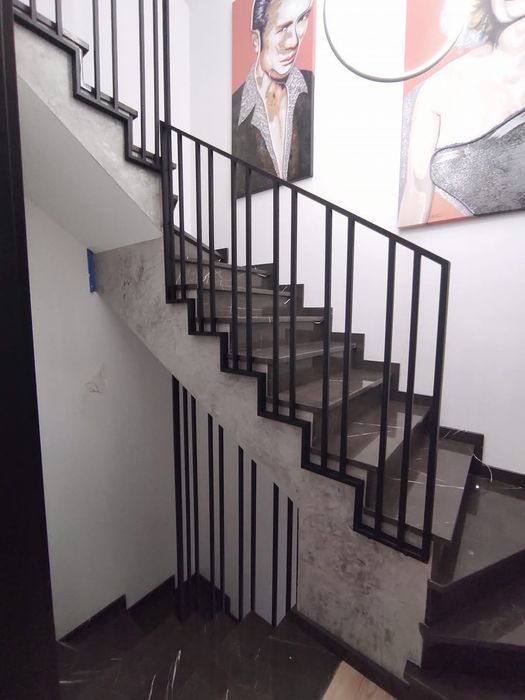 Balustrady wewnętrzne industrialne loft.