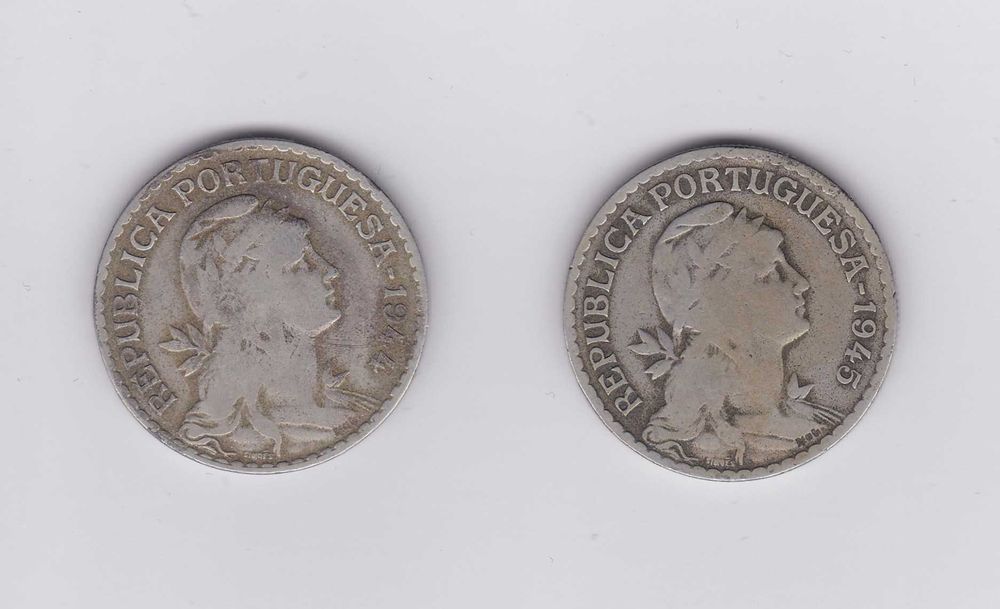 2 moedas 1944 e 1945 Escudo