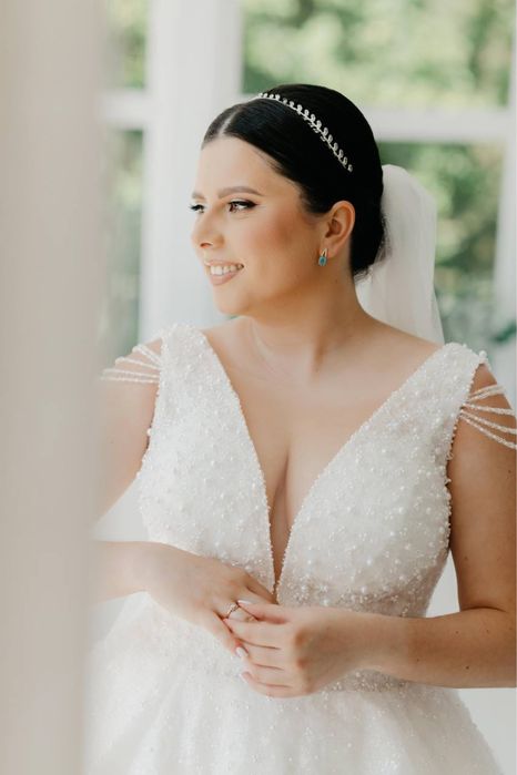 Продам весільну сукню в ідеальному стані!