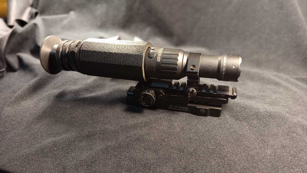Leupold Tracker HD (monoculo termico)