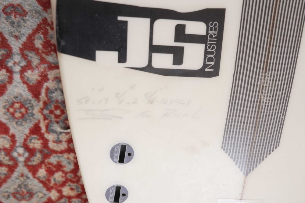 Prancha de Surf JS Revolution 5'8 24L