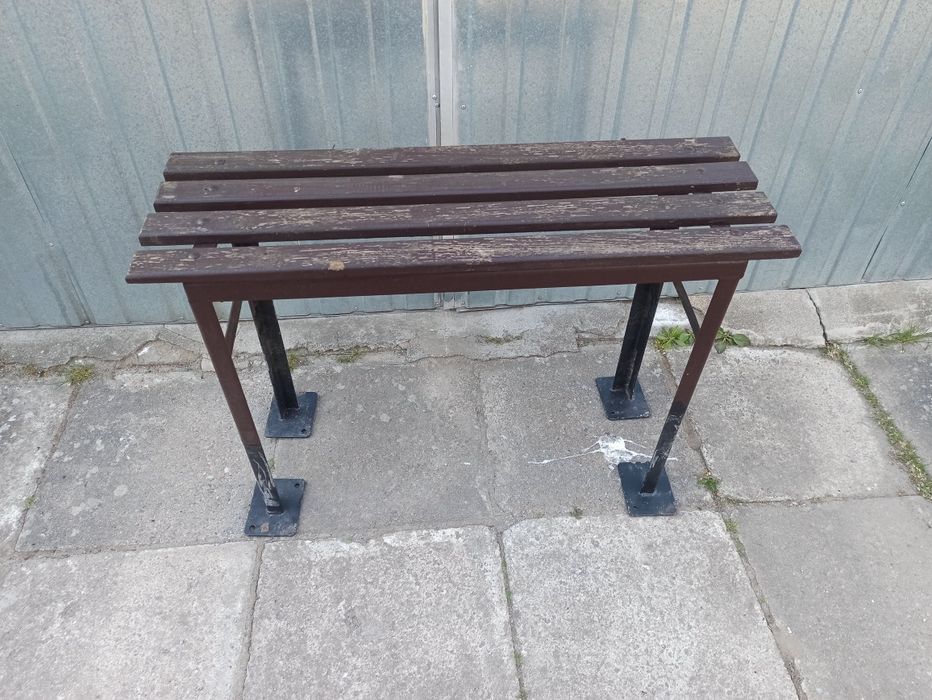 Solidną ławeczka na cmentarz, działkę itp.