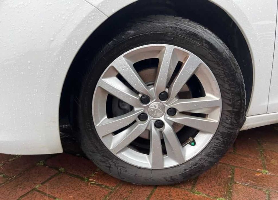 Peugeot 308 I II SW бампер з разборка пежо