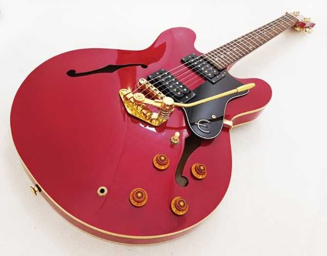 Epiphone Dot (335) - com Hardcase