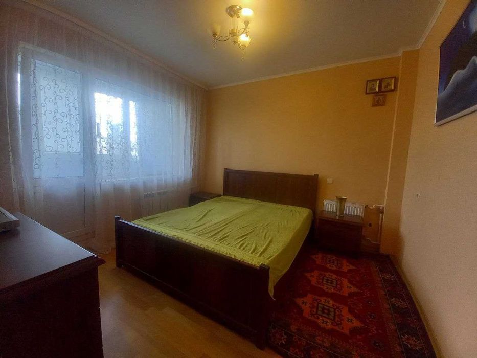 Здам довгостроково квартиру біля ст.метро Перемога.