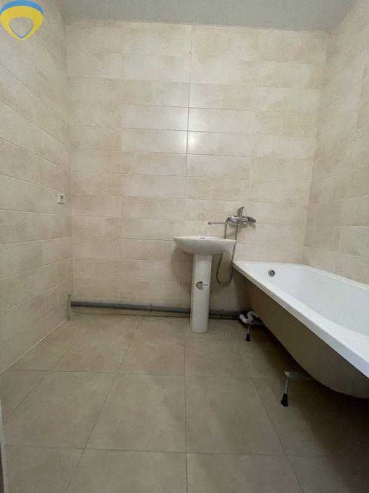 В продажу нова 2 квартира на першому поверсі -  7 Небо, вул. Європейська