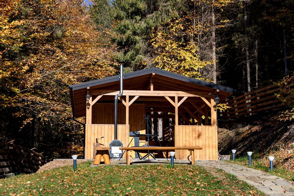Nowy domek z prywatnym jacuzzi pod samym lasem w Beskidach- dla 4 osób