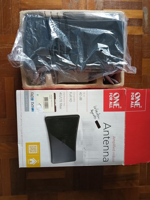 Amplificador de antena de TV para interior. Antena digital.	Novo!*