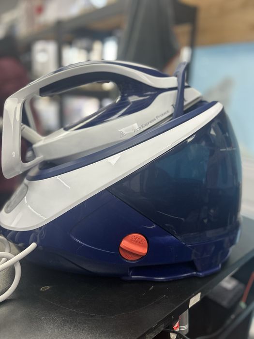 Праска з парогенератором Tefal GV9221 бу ідеальний стан