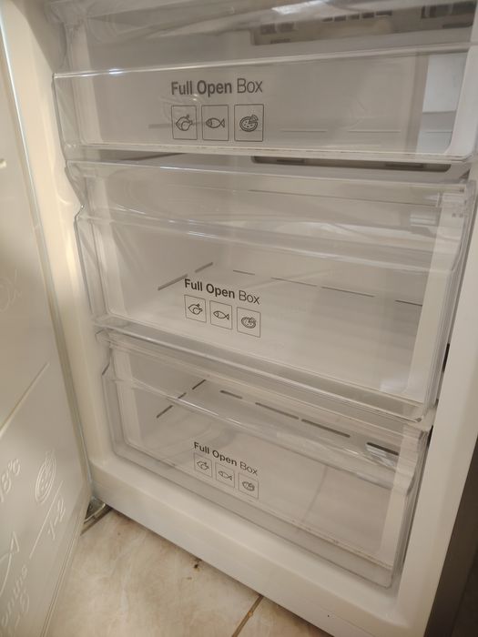 Lodówka samsung srebrna