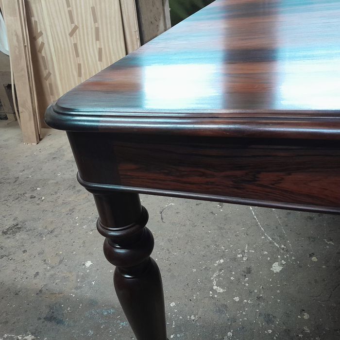 Mesa em pau santo 185x135 restaurada